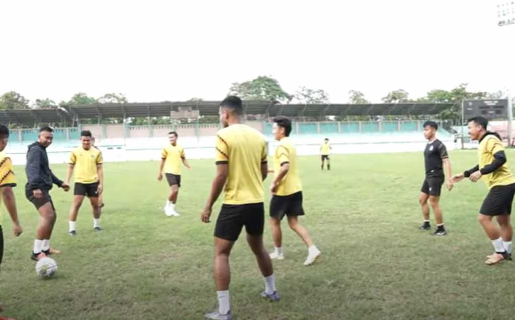 Skuad Persikabo 1973 dalam sebuah sesi latihan