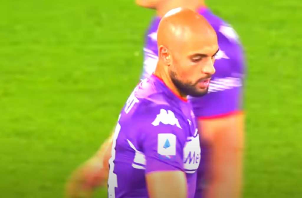 Sofyan Amrabat dalam sebuah laga Fiorentina