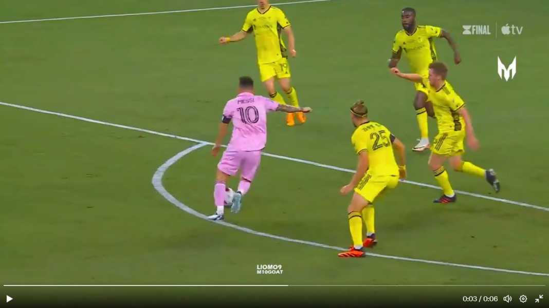 Tendangan melengkung Lionel Messi ke gawang Nashville Jangan Ketinggalan! Tonton Gol Lionel Messi di Final Leagues Cup