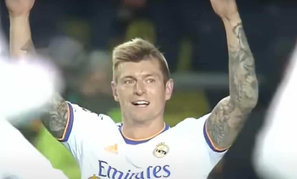 Toni Kroos dalam sebuah laga