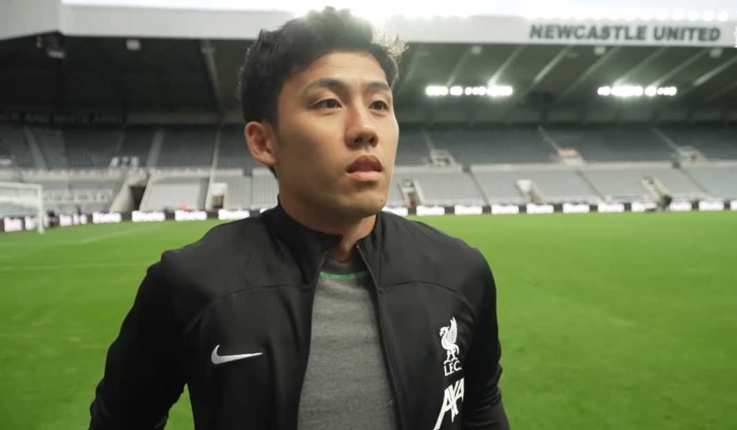 Wataru Endo Ungkap Rasanya Pengalaman Pertama Bantu Liverpool Menang Comeback