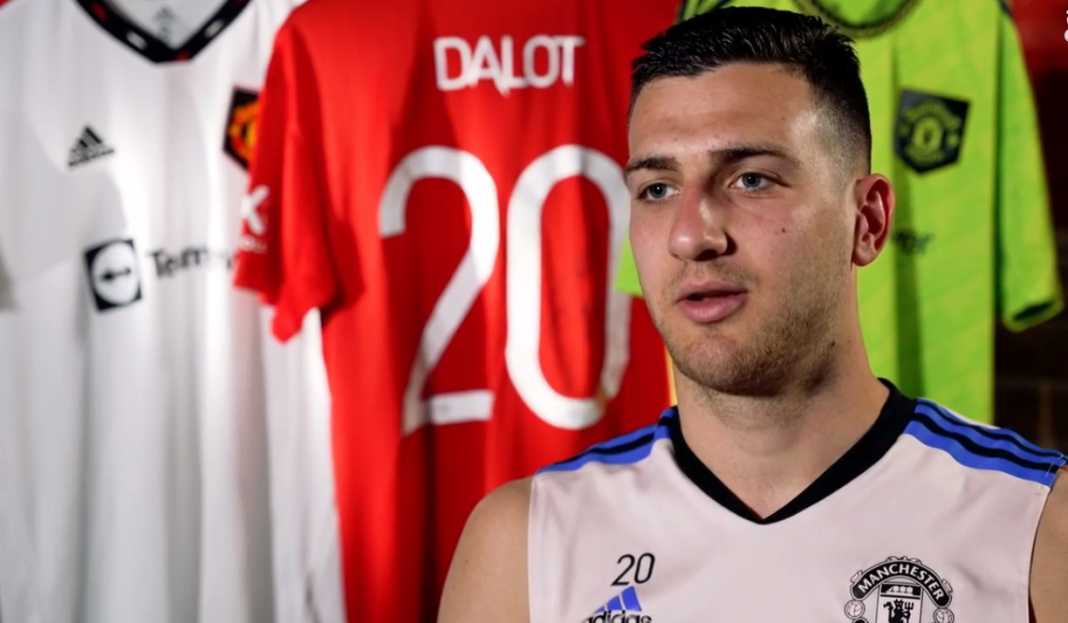 Wawancara Diogo Dalot dengan MUTV Diogo Dalot Senang Diberi Kepercayaan Manajer Erik ten Hag di Manchester United