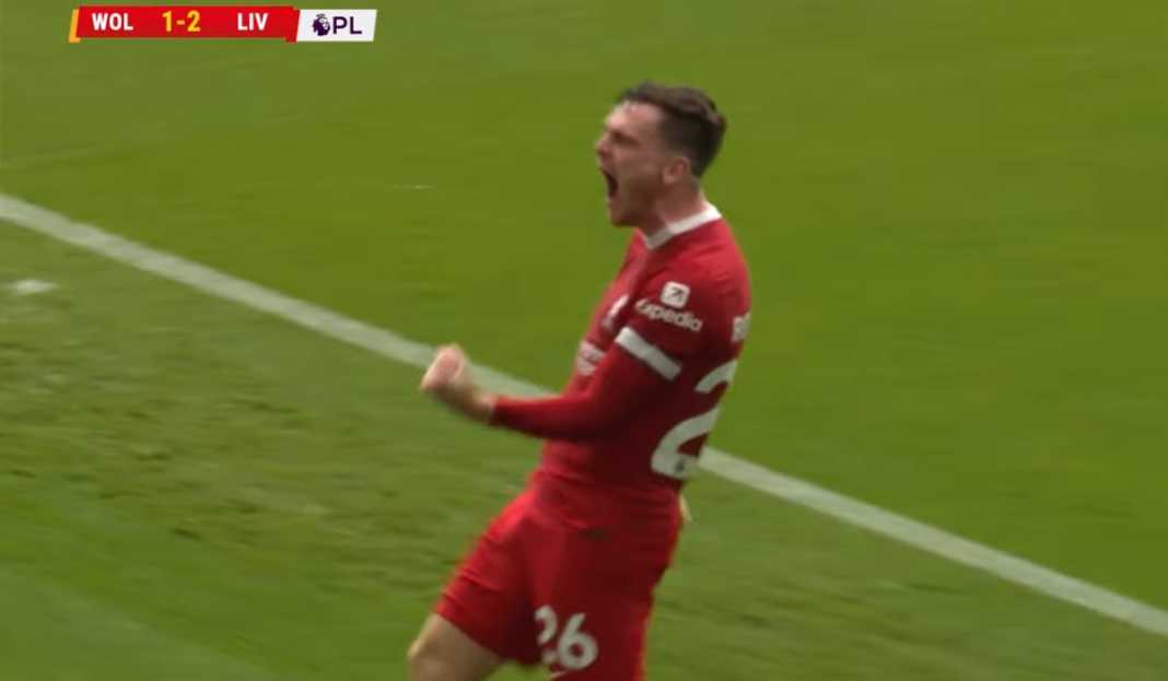 Andrew Robertson saat rayakan gol Liverpool Robertson Akui Liverpool Tak Maksimal di Babak Pertama, Tapi Senang Bisa Menang Comeback