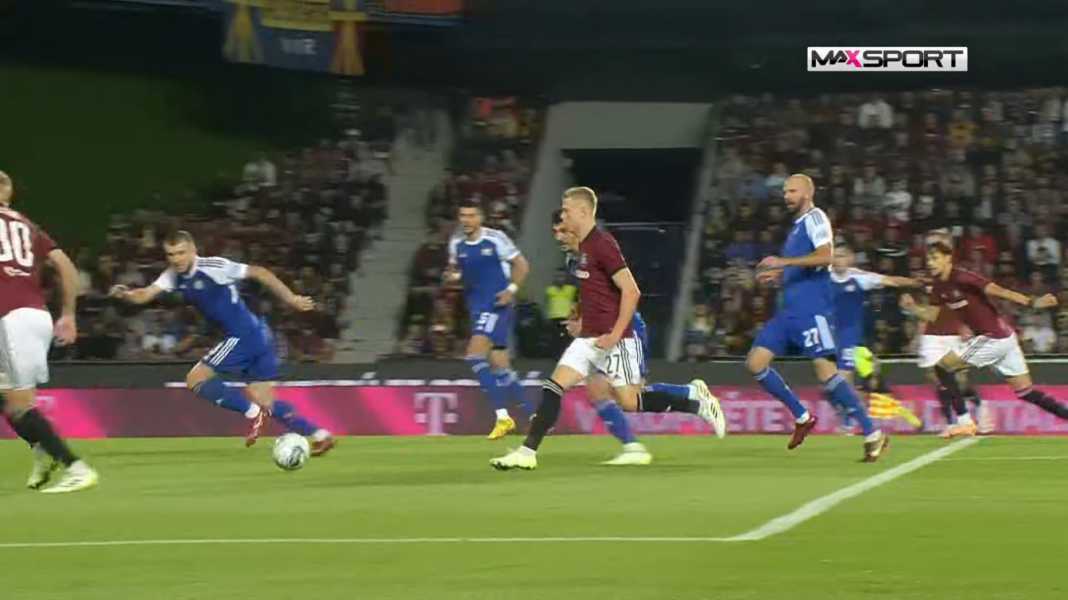 Dinamo Zagreb bermain lawan Sparta Prague Tragedi Dinamo Zagreb, Dalam 13 Hari Jatuh Dari Liga Champions ke Liga Europa ke Conference League