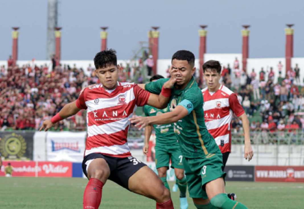 Duel Madura United vs Persebaya Surabaya Duel Madura United vs Persebaya Surabaya