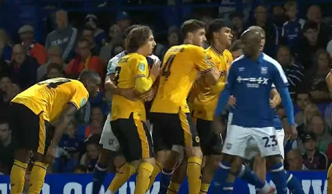 Duel Pemain Ipswich Town vs Wolves di Carabao Cup Bos Ipswich Town Bangga Elkan Baggott Cs Menang di Carabao Cup