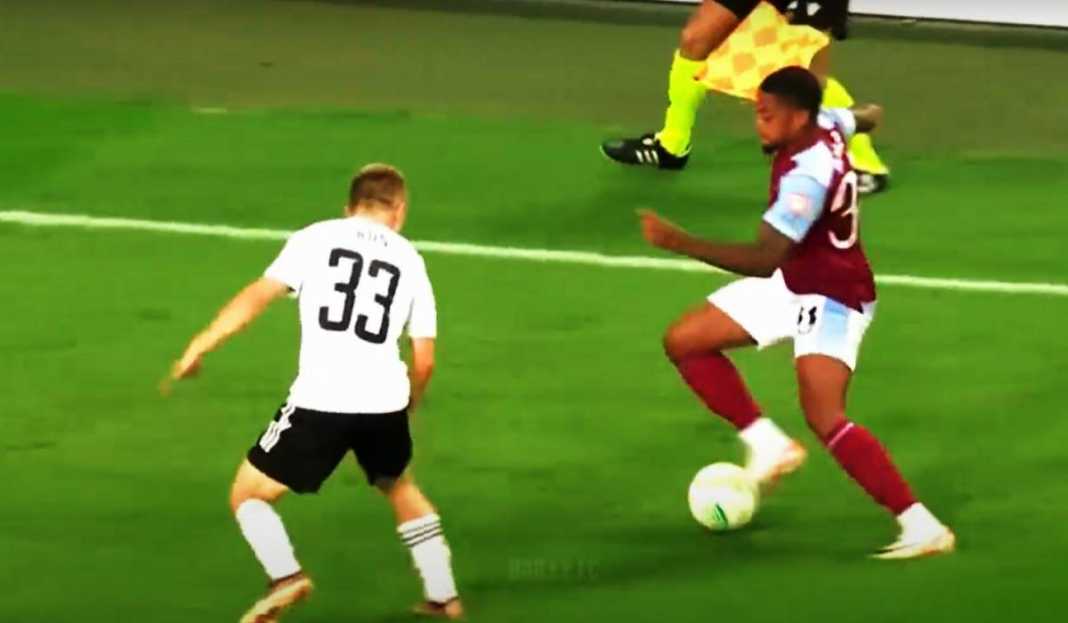 Duel Pemain Legia vs Aston Villa Kecewanya Unai Emery Usai Aston Villa Dihantam Legia Warszawa