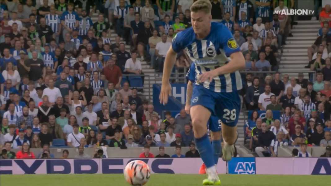 Evan Ferguson cetak gol ke gawang Newcastle Brighton Tampil Hebat Musim Ini, Caicedo, Cucurella Menyesal Gak Pindah Payroll?