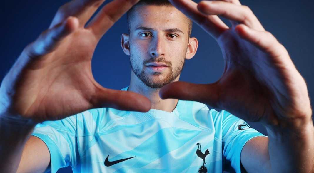 Guglielmo Vicario kiper Italia yang tampil brilian membela Tottenham Hotspur Guglielmo Vicario kiper Italia yang tampil brilian membela Tottenham Hotspur