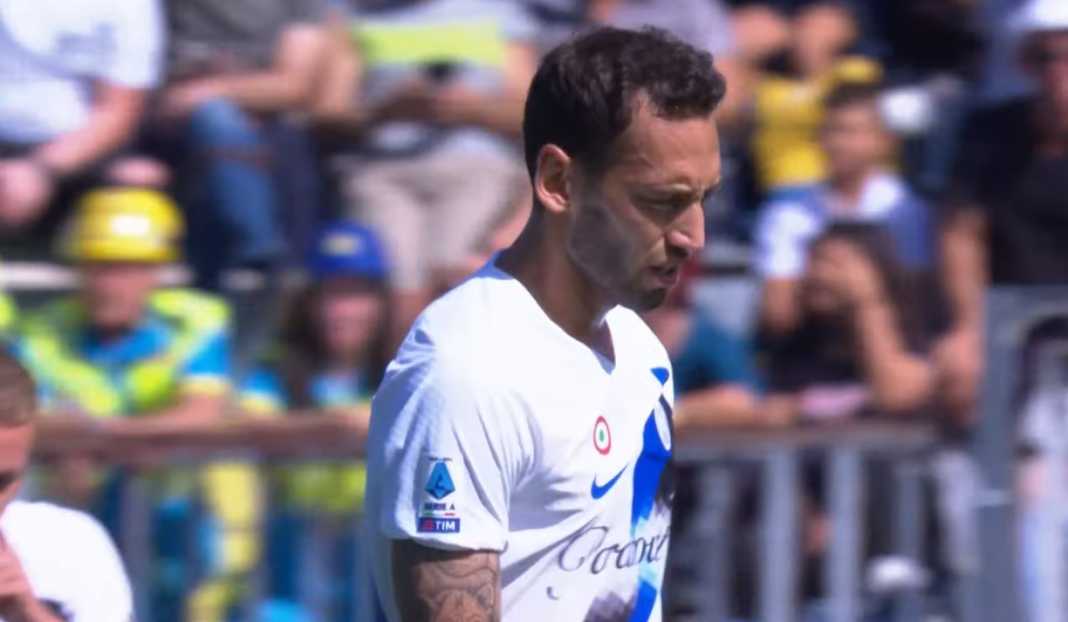 Hakan Calhanoglu di laga melawan Empoli Inter Milan Incar Delapan Kemenangan Beruntun Saat Jamu Sassuolo Demi Jaga Capolista