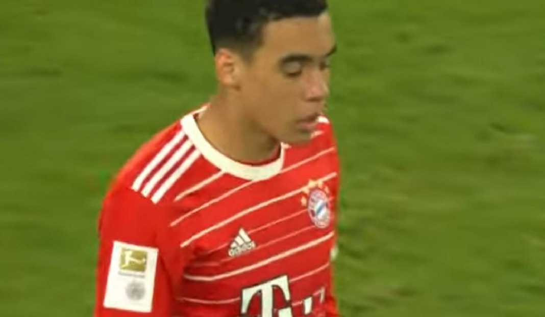 Jamal Musiala Saat Tampil untuk Bayern Munchen Jelang Lawan Bayer Leverkusen, Bayern Munchen Dibuat Lega