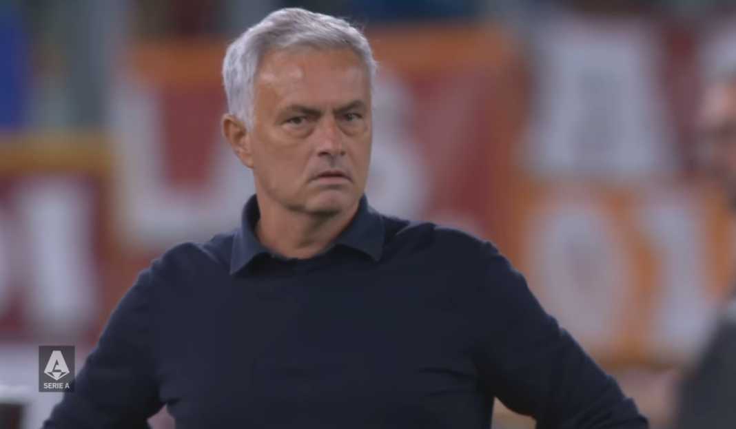 Jose Mourinho di laga AS Roma vs AC Milan Prediksi Liga Italia : AS Roma dan Empoli Sama-Sama Cari Kemenangan Pertama Musim Ini
