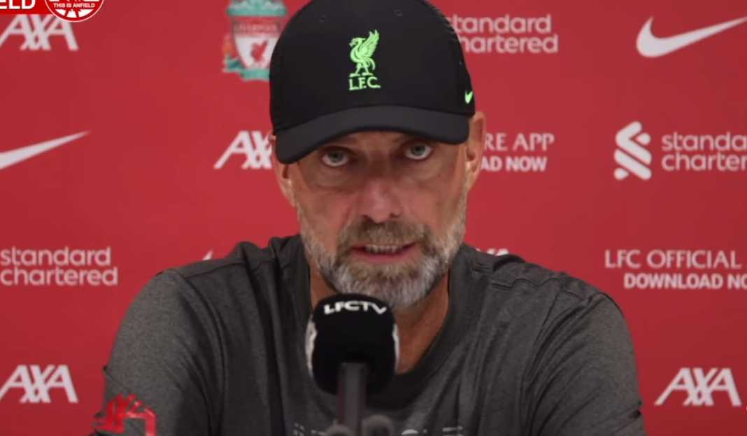 Jurgen Klopp dalam konferensi pers Liverpool Jurgen Klopp Nilai Kemenangan Atas Tim Unai Emery, Salah Satu Performa Terbaik Liverpool