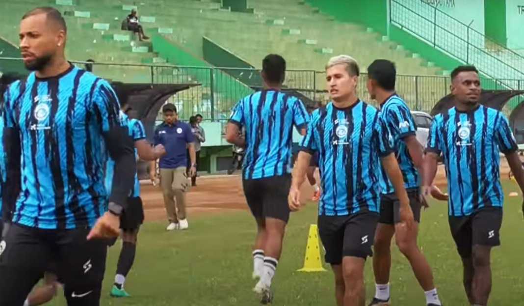 Latihan Pemain Arema FC Arema FC Serius Benahi Tim di Jeda FIFA Matchday