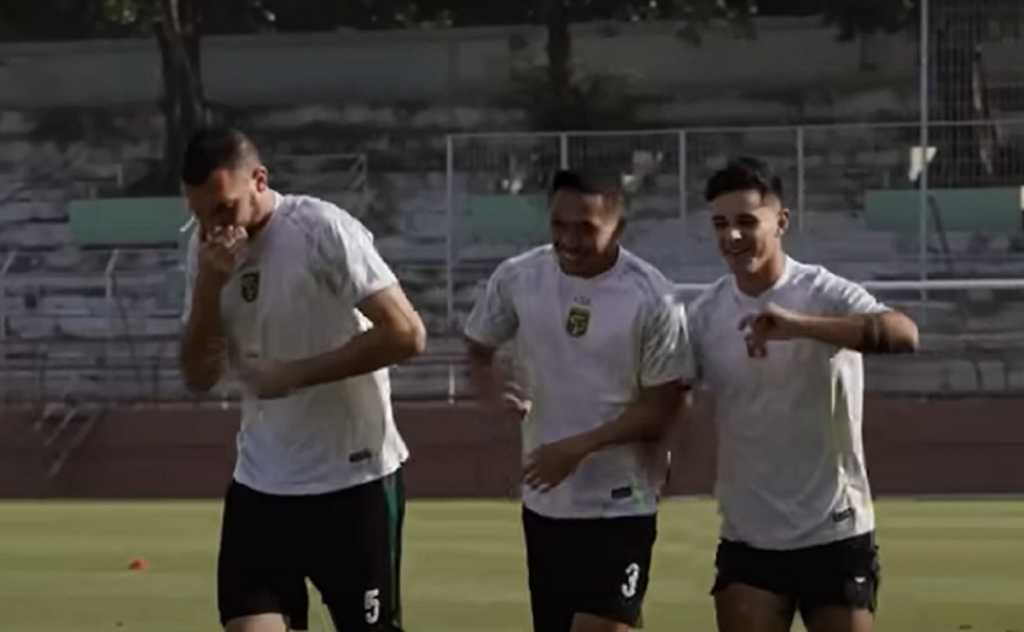 Latihan Persebaya Surabaya