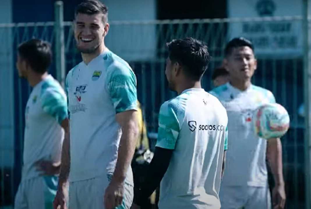Latihan Persib Bandung Jelang Tandang ke Bhayangkara FC Latihan Persib Bandung Jelang Tandang ke Bhayangkara FC