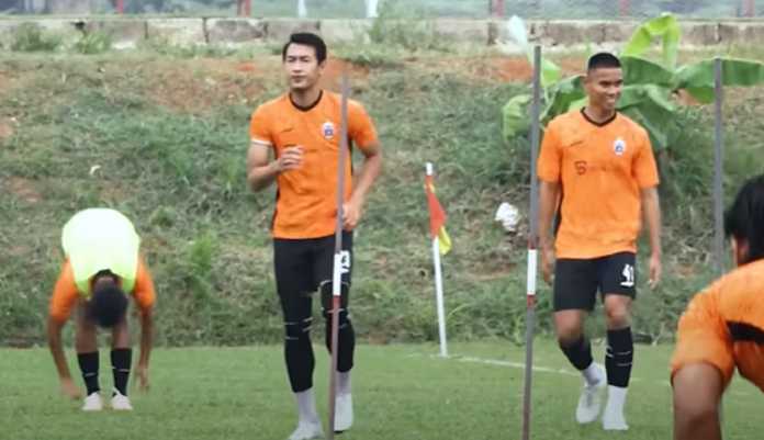 Latihan Persija Jakarta Jelang Menjamu Persib Bandung