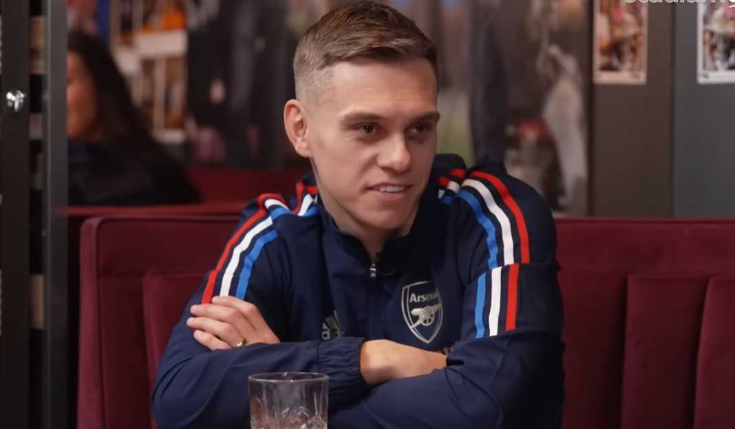 Leandro Trossard tidak panik meski jarang bermain Leandro Trossard Buka Suara Usai Jarang Dimainkan Mikel Arteta di Arsenal Musim Ini