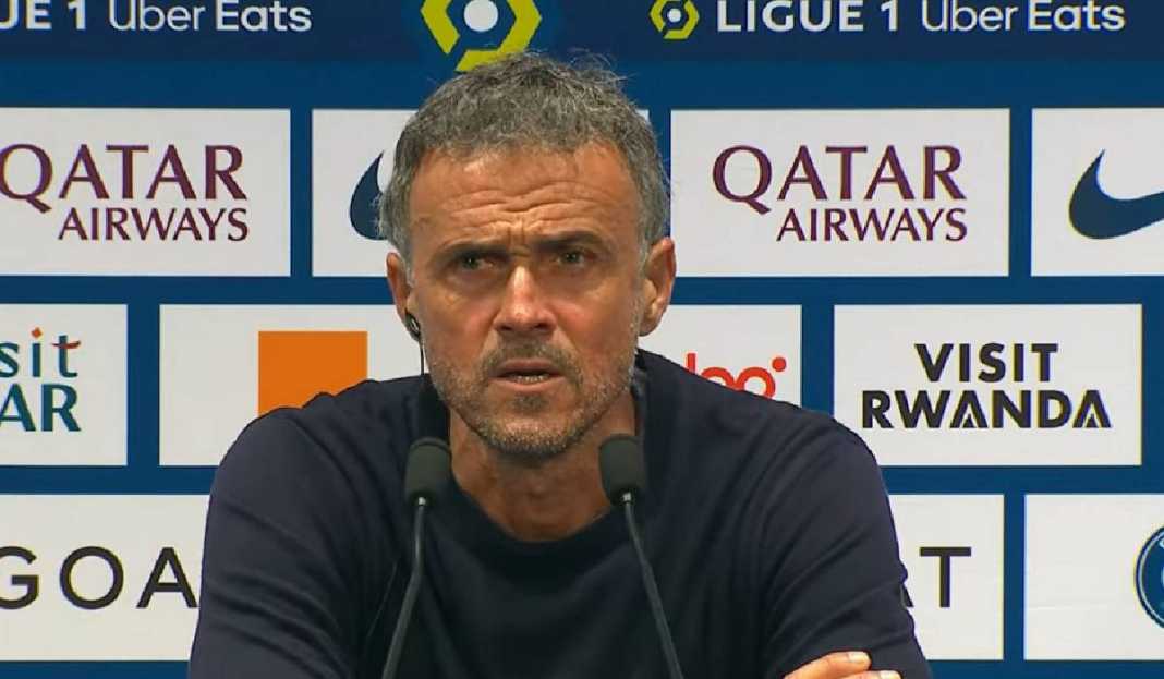 Luis Enrique Sedang Konferensi Pers Cukur Habis Marseille, Luis Enrique: PSG Tampil Sempurna