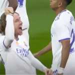 Luka Modric sesaat setelah mencetak gol utk Real Madrid