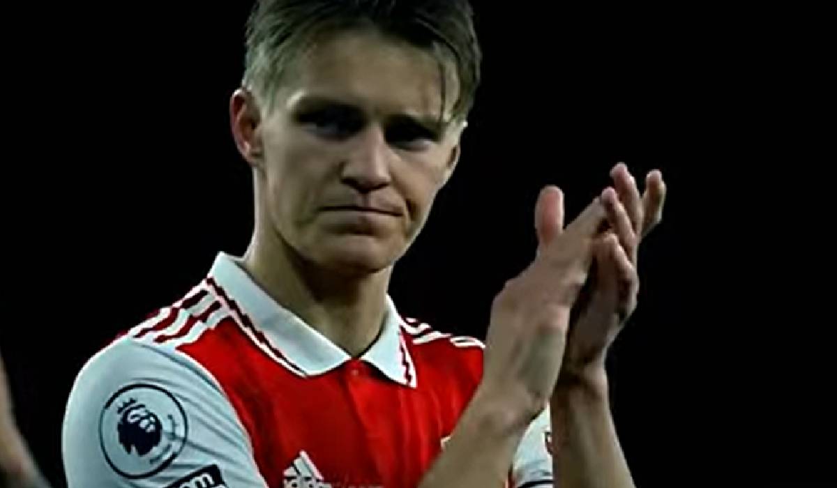 Martin Odegaard Teken Kontrak Baru Di Arsenal Dan Ungkap Alasannya Mau ...