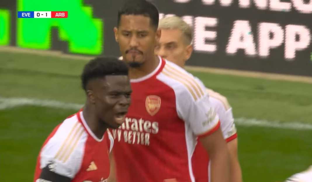 Para pemain Arsenal rayakan gol ke gawang Everton Prediksi Liga Champions : Arsenal vs PSV Eindhoven, Pertemuan Kembali Setelah Liga Europa Musim Lalu