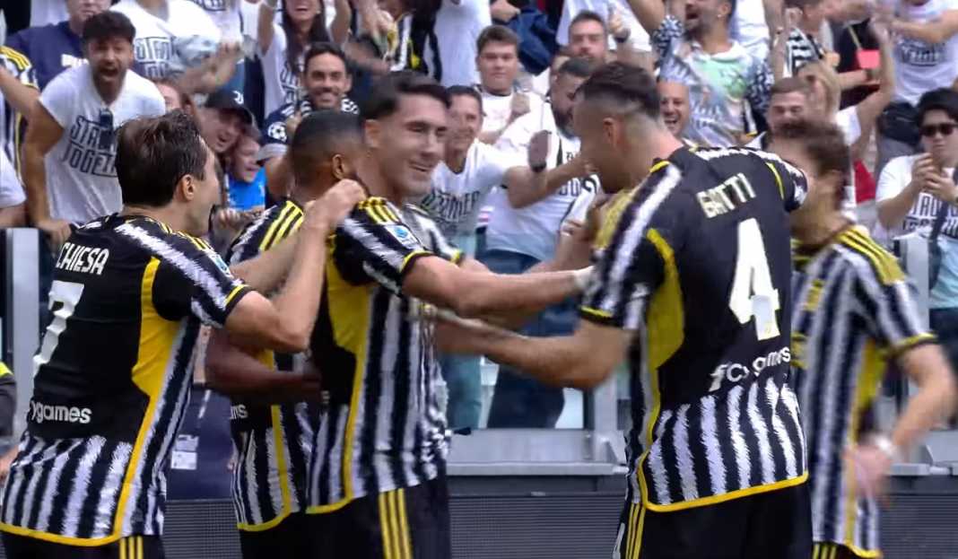 Para pemain Juventus rayakan gol Dusan Vlahovic Tandang ke Sassuolo, Juventus Berambisi Pertahankan Momentum Positif Awal Musim