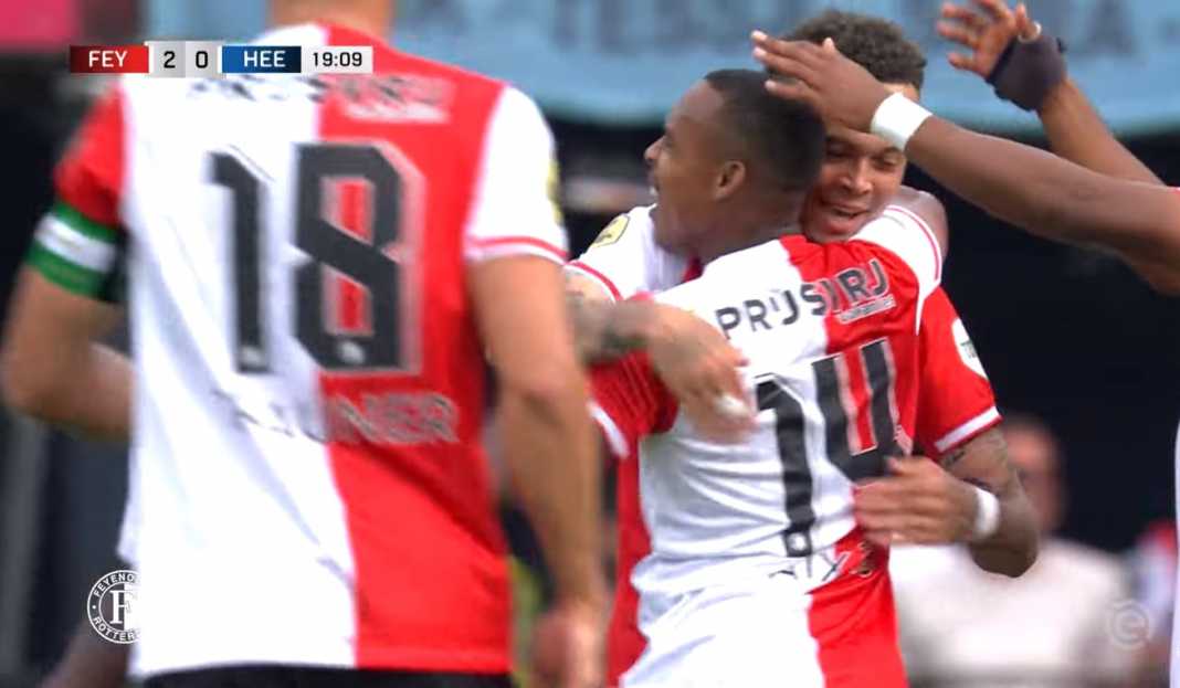 Para pemain feyenoord rayakan gol ke gawang Heerenven Prediksi Liga Champions : Feyenoord vs Celtic, Duel Dua Juara di Laga Pembuka Grup E