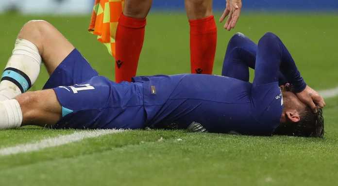 Pemain Chelsea Ben Chilwell cedera hamstring lagi saat laga kemenangan melawan Brighton di Carabao Cup