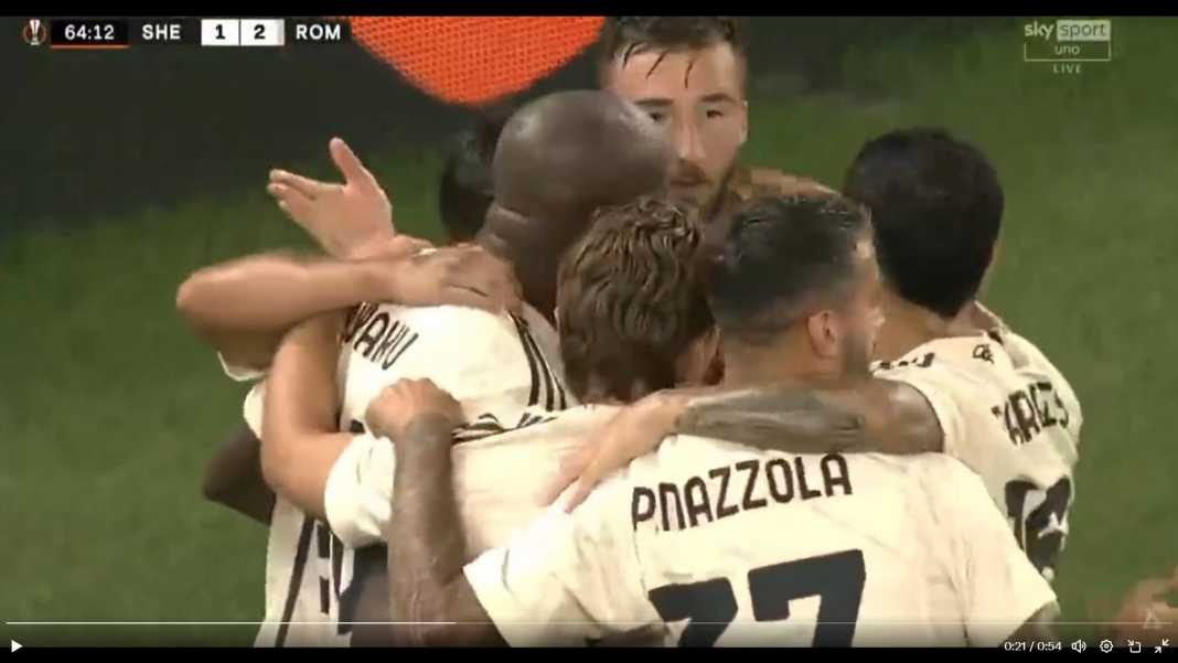 Perayaan gol Romelu Lukaku Romelu Lukaku Sudah 2 Gol dari Dua Pertandingan Roma!