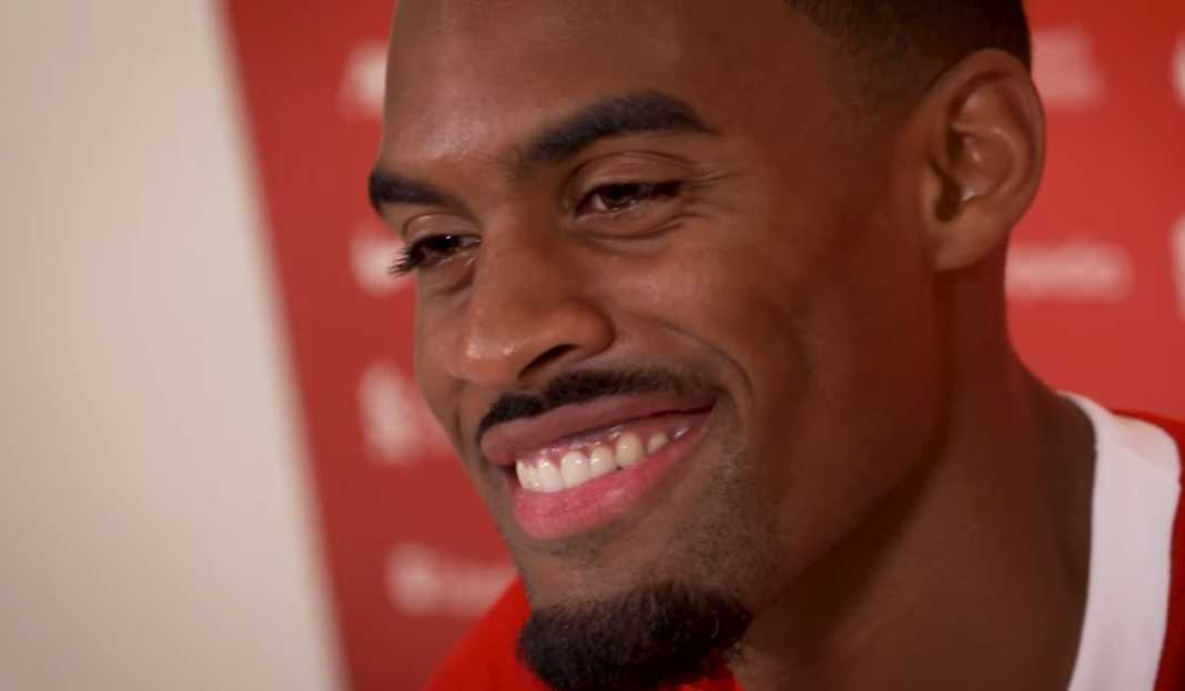 Ryan Gravenberch saat diperkenalkan sebagai pemain baru Liverpool Jual Mahal Tak Mau Dipanggil Timnas Belanda, Pemain Baru Liverpool Panen Kritikan