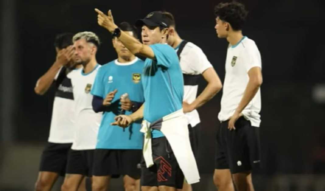 Shin Tae-yong dan anak asuhnya di Timnas Indonesia Shin Tae-yong dan anak asuhnya di Timnas Indonesia