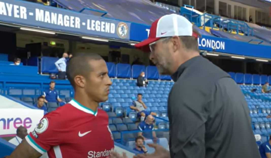 Thiago dan Jurgen Klopp dalam sebuah laga yang dilakoni Liverpool Thiago dan Jurgen Klopp dalam sebuah laga yang dilakoni Liverpool