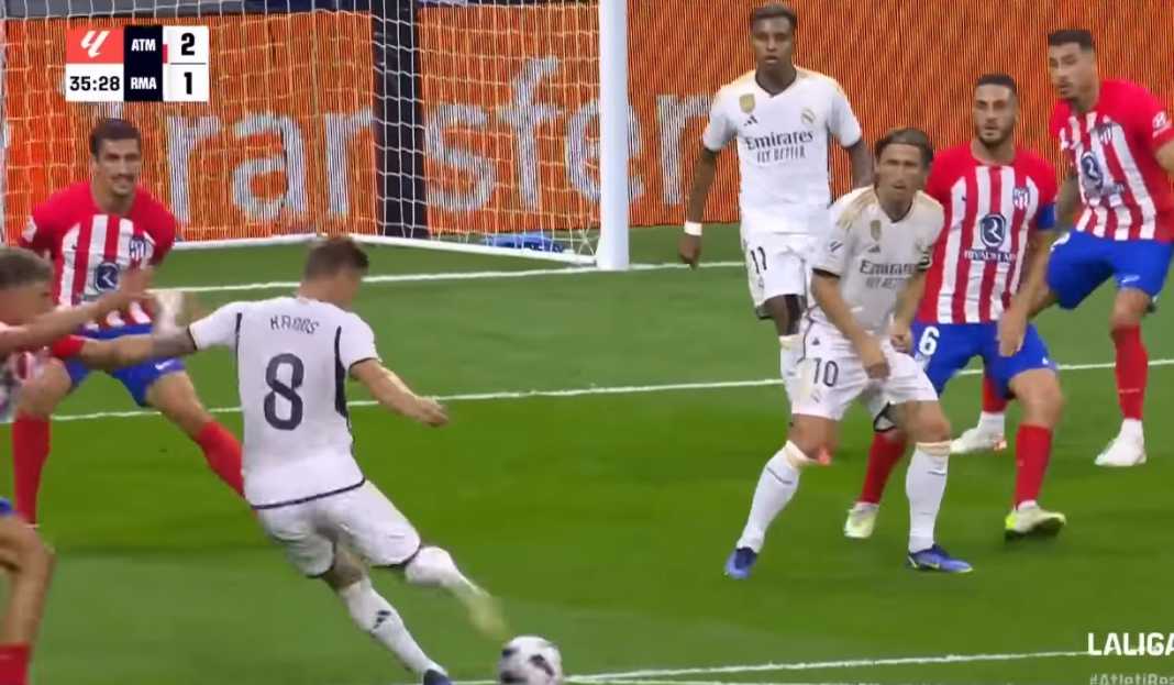 Toni Kroos saat jebol gawang Atletico Madrid Real Madrid Harus Bisa Kembali Menang, Las Palmas Nihil Gol di Empat Laga Tandang