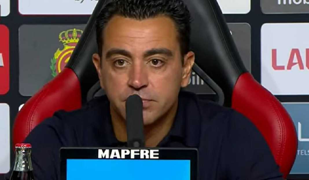 Xavi Hernandez Sedang Konferensi Pers Barcelona Ditahan Imbang Mallorca, Xavi Hernandez Semprot Lini Pertahanan