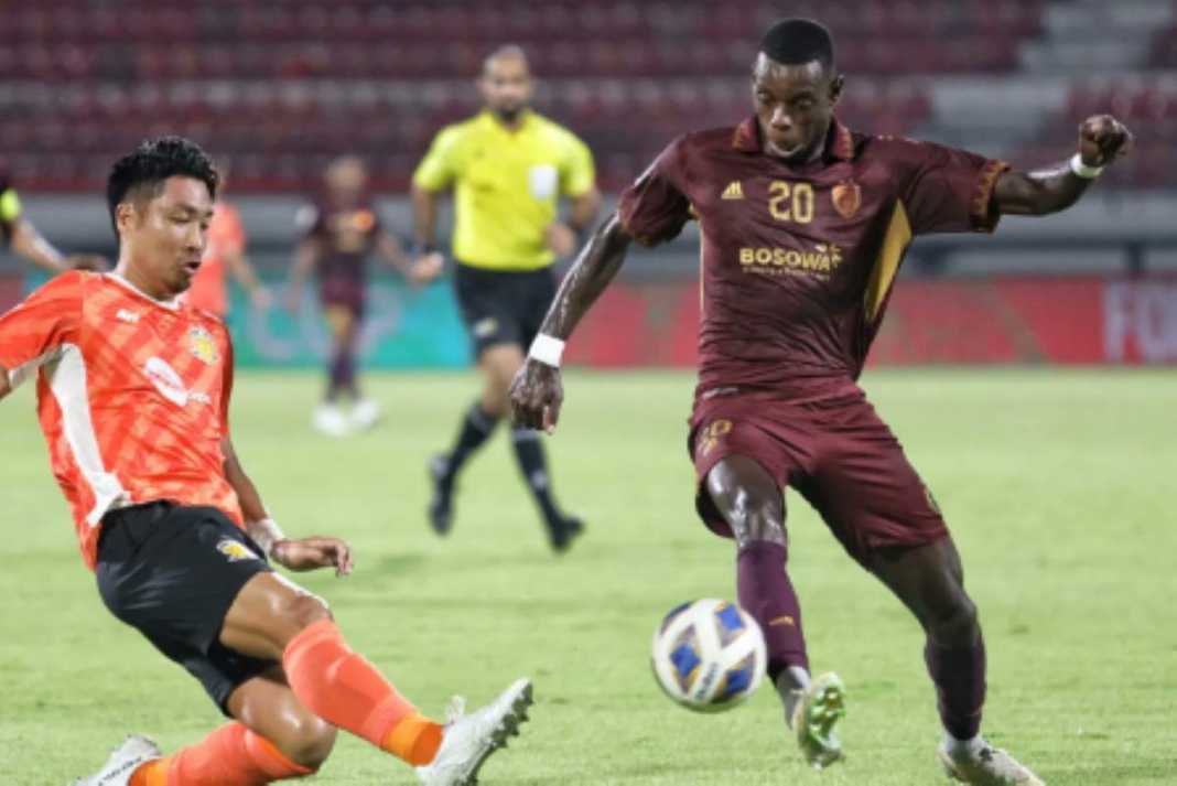 Adilson Gancho saat membela PSM Makassar menang atas Hougang United Adilson Gancho saat membela PSM Makassar menang atas Hougang United