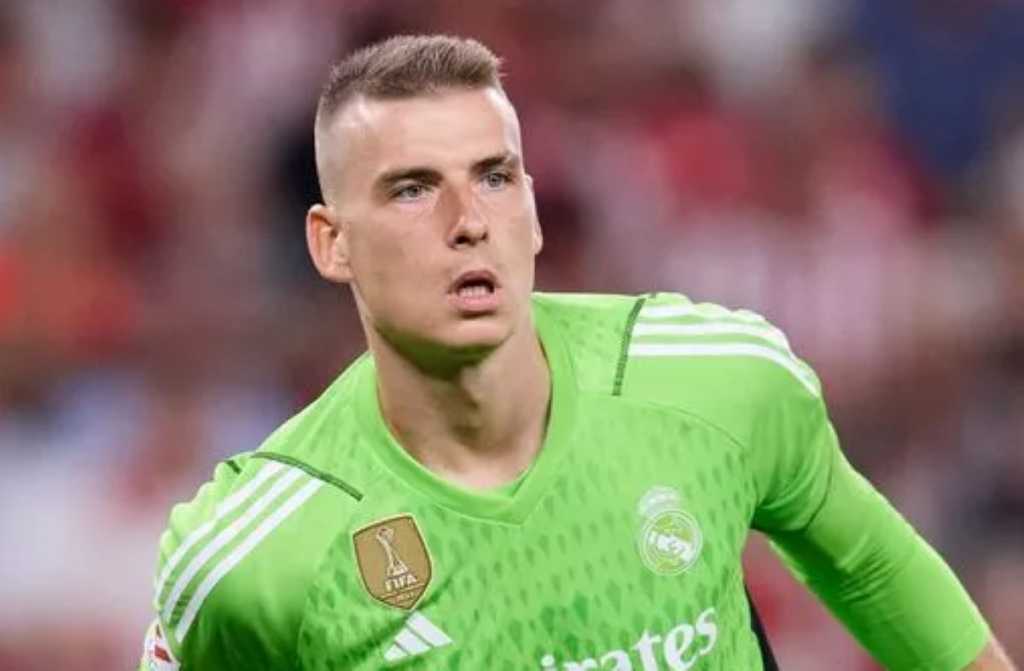 Andriy Lunin dalam sebuah aksinya bersama Real Madrid