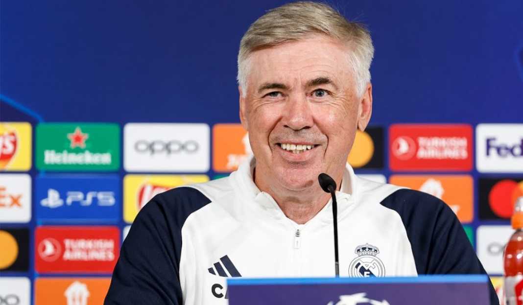 Carlo Ancelotti dalam konferensi pers Real Madrid Carlo Ancelotti Menilai Pertandingan Melawan Napoli Sebagai Tantangan Terberat