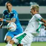 Duel Persib vs PSS Sleman