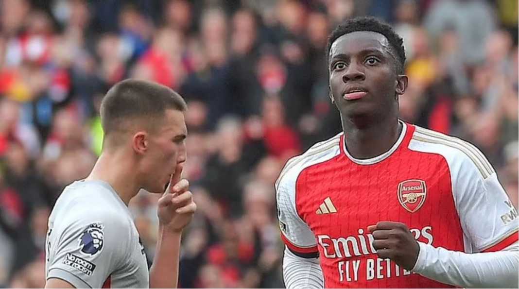 Eddie Nketiah Eddie Nketiah Bosan Jadi Cadangan, Cetak Tiga Gol dan Menangkan Arsenal