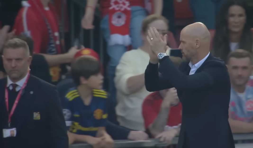 Erik ten Hag memiliki penghianat di skuad Manchester United Manchester United Usut Siapa Penghianat di Skuad Mereka Usai Pengakuan Alan Brazil