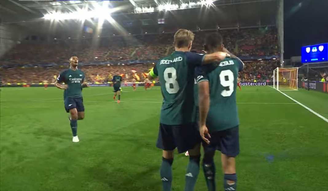 Gabriel Jesus rayakan golnya ke gawang Lens Juara Bertahan Tanpa Rodri, Saatnya Arsenal Akhiri 12 Kekalahan Beruntun Kontra The Citizens