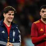 Gavi dan Pedri usai sebuah laga di Barcelona