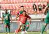 Irfan Jaya dalam duel Bali United vs Persebaya