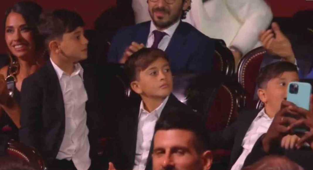 Anak-anak Lionel Messi pun hadir, putra tertua bernama Thiago dan lahir pada tanggal 2 November 2012. Kurang dari tiga tahun kemudian, pada 11 September 2015, Mateo melihat dunia.