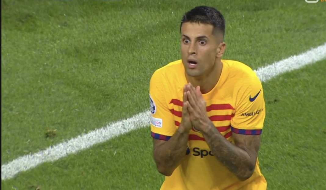 Joao Cancelo di laga kontra FC Porto Barcelona Harus Waspada, Sudah Tiga Laga Beruntun Mereka Gagal Menang Atas Granada