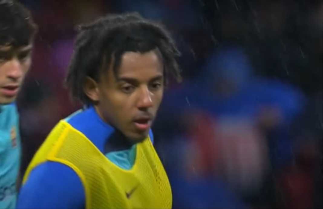 Jules Kounde dalam sebuah laga Barcelona Jules Kounde dalam sebuah laga Barcelona