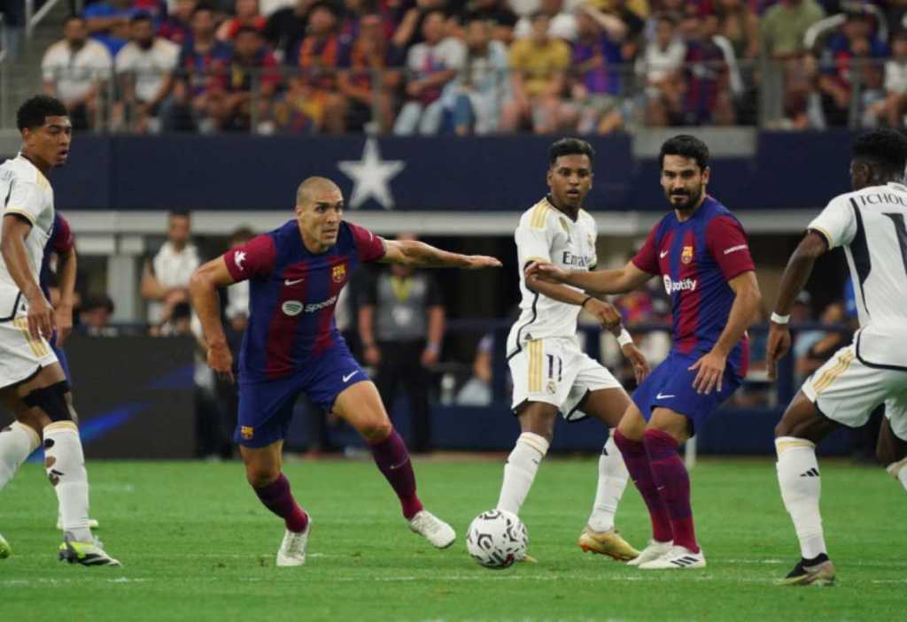 Laga El Clasico antara Real Madrid dan Barcelona beberapa waktu lalu