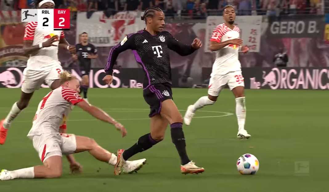 Leroy Sane menggiring bola melewati pemain Leipzig Bayern Munchen Mencari 10 Pertandingan Tanpa Kekalahan Saat Menjamu Freiburg