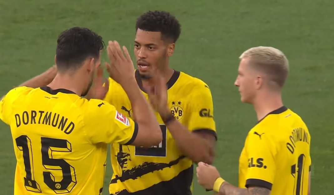 Marco Reus dengan rekan-rekannya di Dortmund Prediksi Borussia Dortmund vs AC Milan : Rossoneri Banggakan Rekor Bagus Lawan Tim Jerman